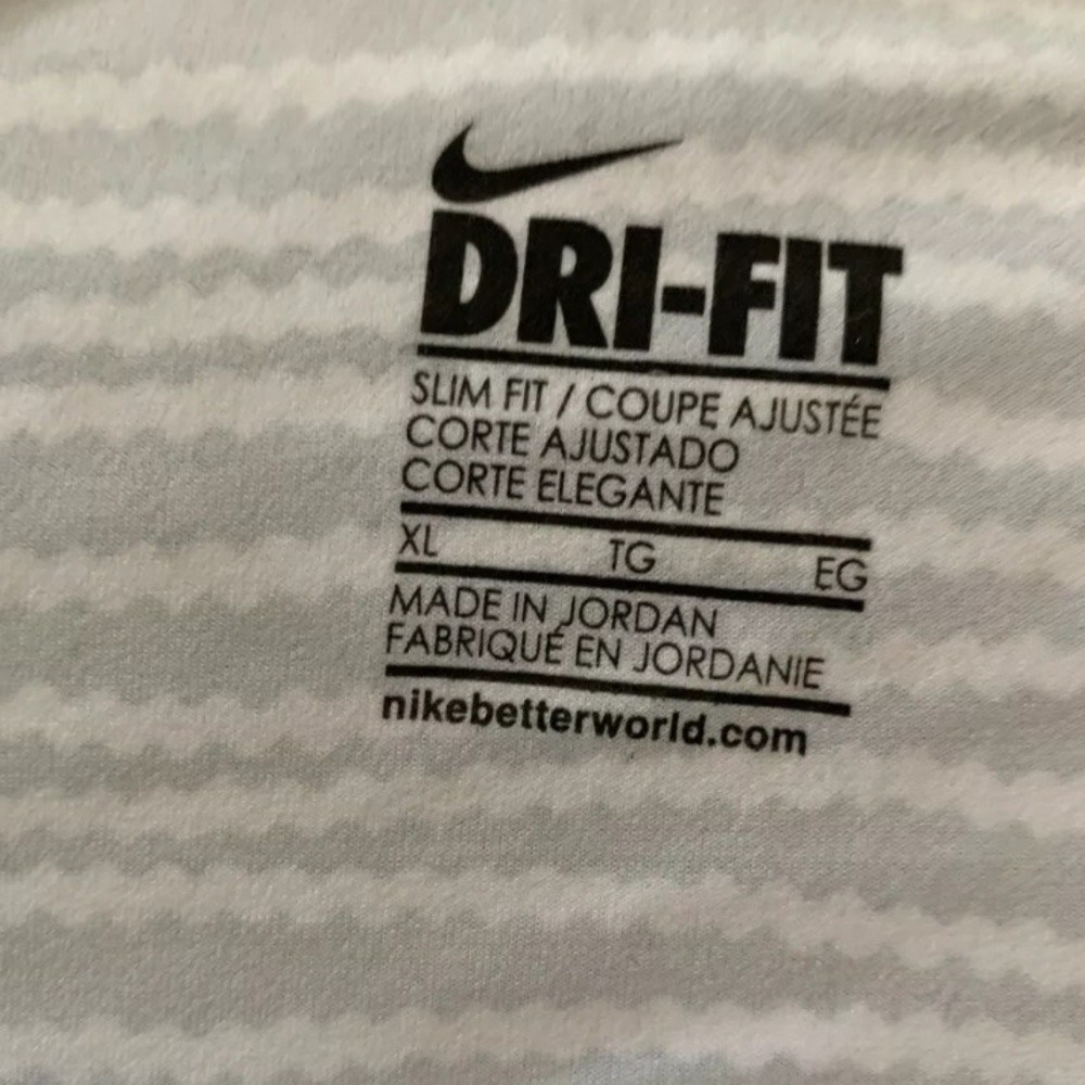 Nike Dri-Fit Tank - Picture 4 of 4